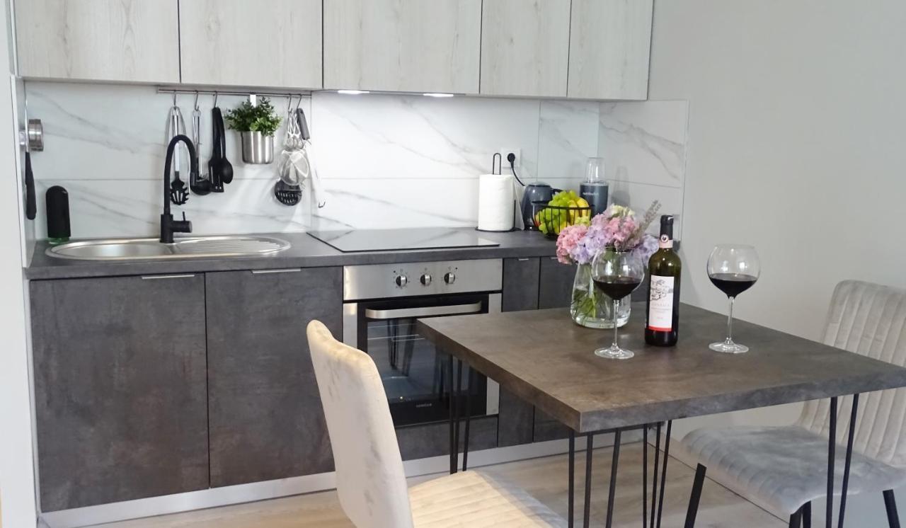 Petite Grey Apartment With Free Private Parking Zagreb Luaran gambar