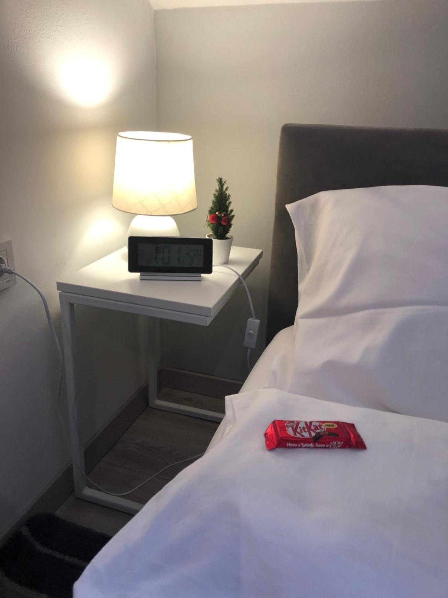 Petite Grey Apartment With Free Private Parking Zagreb Luaran gambar